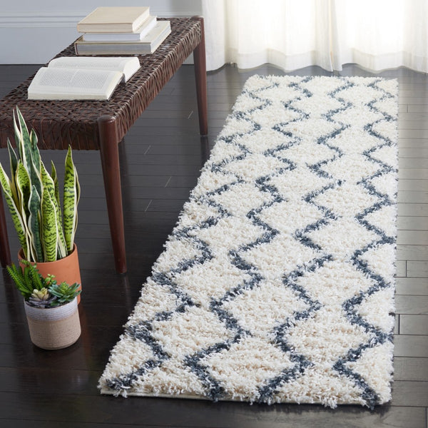 Venus Shag 600 Venus Shag 680 Shag Power Loomed 100 % Polypropylene Pile Rug Ivory / Dark Grey