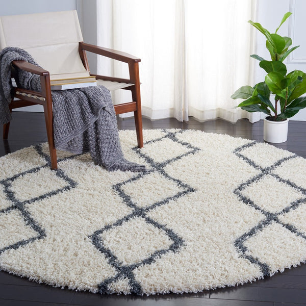 Venus Shag 600 Venus Shag 682 Shag Power Loomed 100 % Polypropylene Pile Rug Ivory / Dark Grey