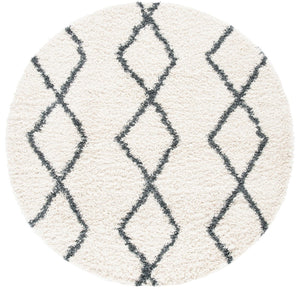 Venus Shag 600 Venus Shag 682 Shag Power Loomed 60% Polypropylene 35% Recycled Polyester 5% Latex Rug Ivory / Dark Grey