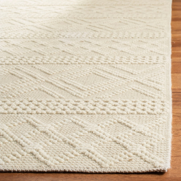 Safavieh Vermont VRM211 Hand Woven Rug