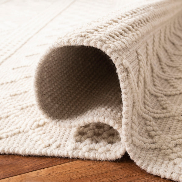 Safavieh Vermont VRM211 Hand Woven Rug