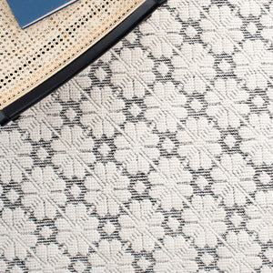 Safavieh Vermont 303 Hand Woven Wool Pile Rug X22X VRM303Z-3