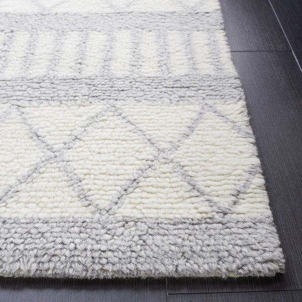 Safavieh Vermont 551 Hand Tufted New Zealand Wool and Cotton with Latex Contemporary Rug VRM551A-8
