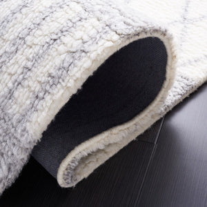 Safavieh Vermont 551 Hand Tufted New Zealand Wool and Cotton with Latex Contemporary Rug VRM551A-8