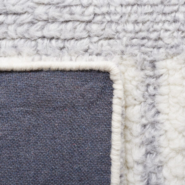 Safavieh Vermont 551 Hand Tufted New Zealand Wool and Cotton with Latex Contemporary Rug VRM551A-8