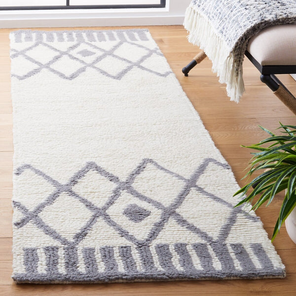 Safavieh Vermont 553 Hand Tufted New Zealand Wool and Cotton with Latex Contemporary Rug VRM553A-8