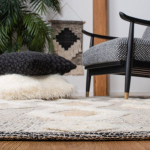 Safavieh Vermont Woollen Dhurry (Hand-Loomed) 60% Wool 40% Cotton Rug Gold / Ivory VRM601D-3