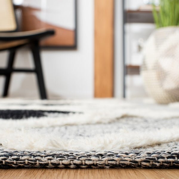 Safavieh Vermont Woollen Dhurry (Hand-Loomed) 60% Wool 40% Cotton Rug Black / Ivory VRM602H-3
