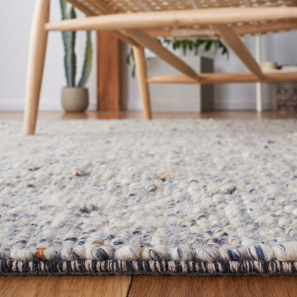 Safavieh Vermont 701 Hand Loomed 60% Wool/20% Polyester/and 20% Cotton Rug VRM701F-8