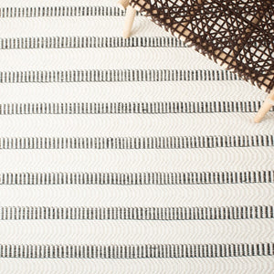 Vermont 804 Hand Tufted 80% Wool, 20% Cotton Rug Black / Ivory 80% WOOL, 20% COTTON VRM804Z-9