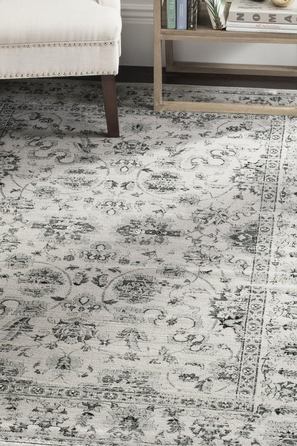 Safavieh Vintage 430 Power Loomed Polypropylene Pile Rug VTG430A-2339