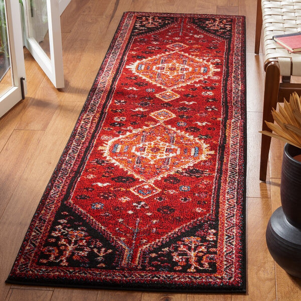 Safavieh Vintage Hamadan 201 Power Loomed Polypropylene Transitional Rug VTH201Q-9