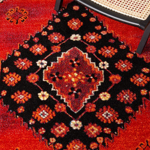Safavieh Vintage Hamadan 202 Power Loomed Polypropylene Transitional Rug VTH202Q-9