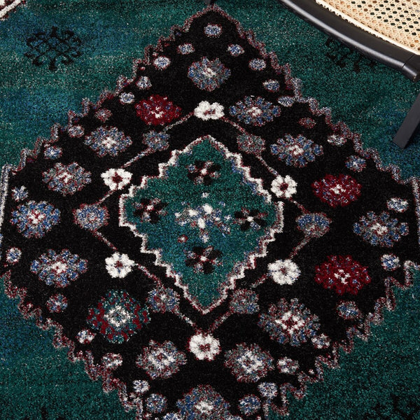Safavieh Vintage Hamadan 202 Power Loomed Polypropylene Transitional Rug VTH202Y-9