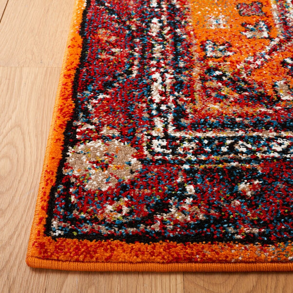 Safavieh Vintage Hamadan 204 Power Loomed Polypropylene Transitional Rug VTH204P-9