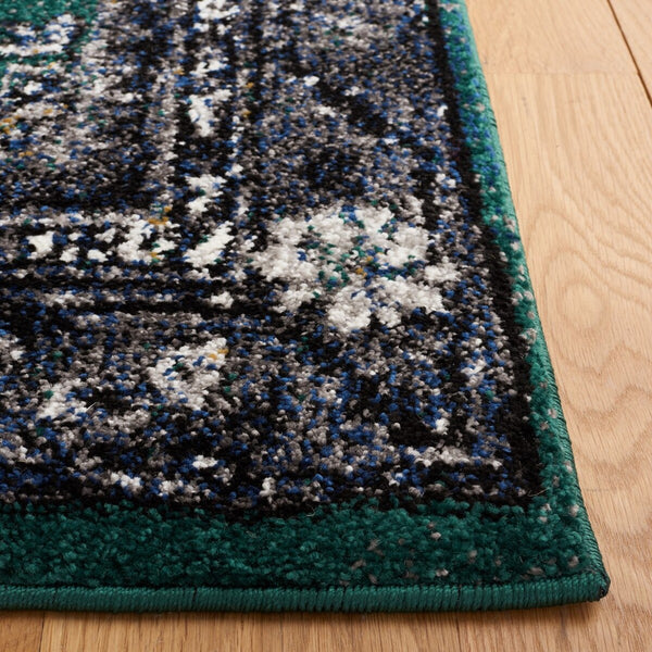 Safavieh Vintage Hamadan 204 Power Loomed Polypropylene Transitional Rug VTH204Y-9