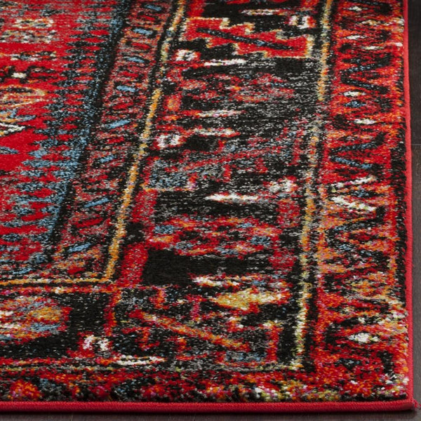 Safavieh Vintage Hamadan 211 Power Loomed Polypropylene Transitional Rug VTH211A-9SQ