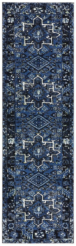 Safavieh Vintage Hamadan 211 Power Loomed Polypropylene Transitional Rug VTH211N-5SQ