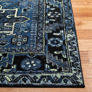 Safavieh Vintage Hamadan 211 Power Loomed Polypropylene Transitional Rug VTH211N-8SQ