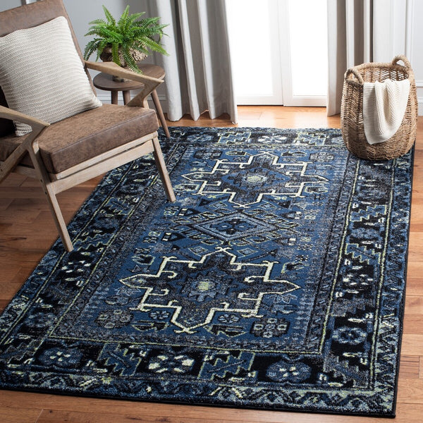 Safavieh Vintage Hamadan 211 Power Loomed Polypropylene Transitional Rug VTH211N-5SQ