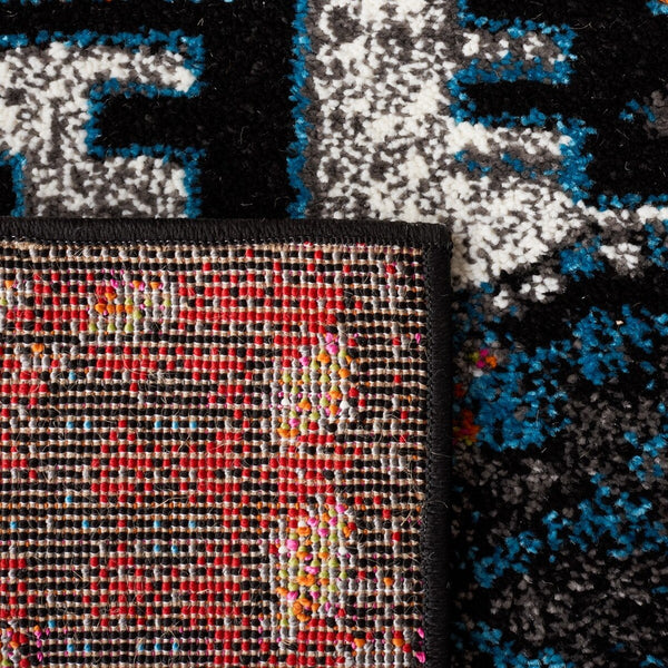 Safavieh Vintage Hamadan 213 Power Loomed Polypropylene Transitional Rug VTH213Q-9