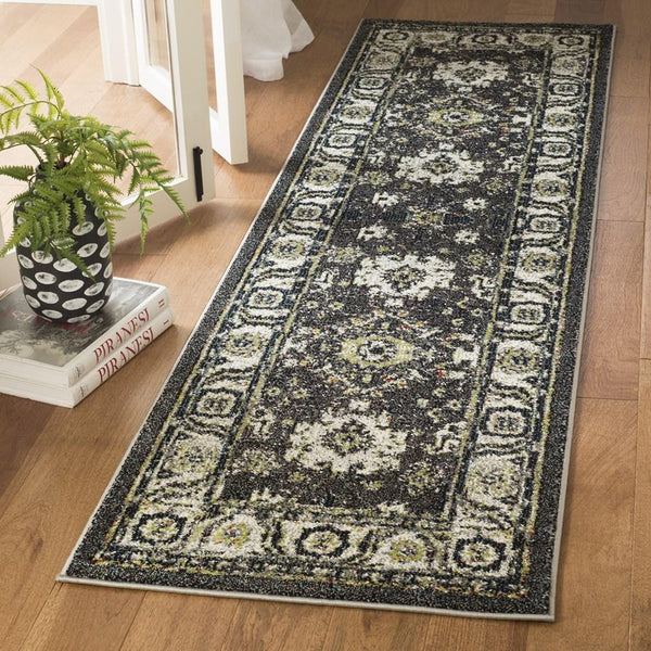 Safavieh Vintage Hamadan 214 Power Loomed Polypropylene Transitional Rug VTH214M-3