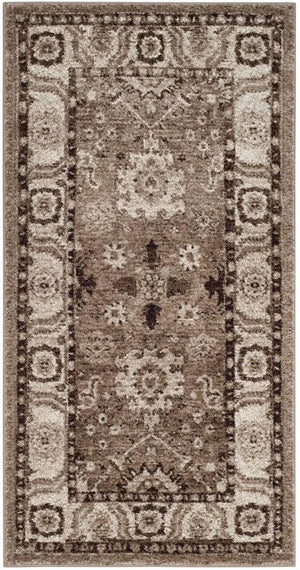 Safavieh Vintage Hamadan 214 Power Loomed Polypropylene Transitional Rug VTH214T-9SQ