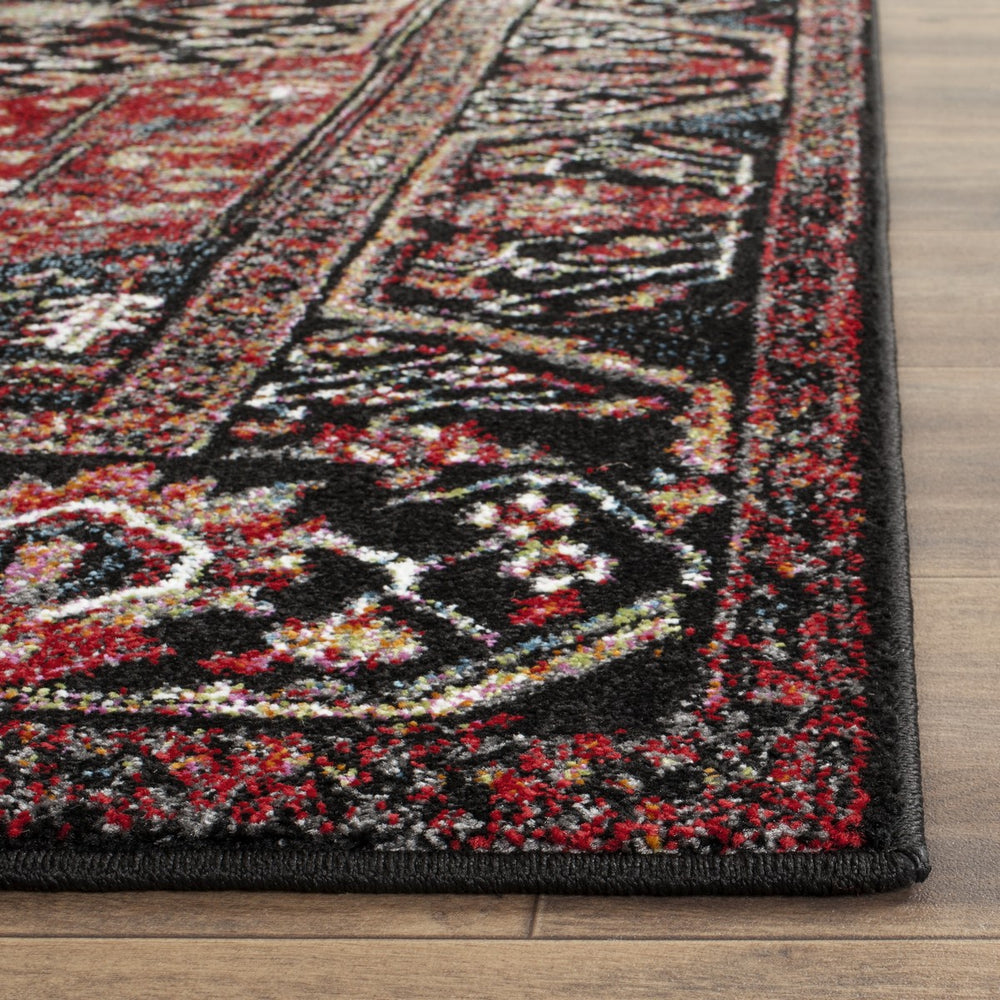 Safavieh Vintage VTH215 Power Loomed Rug