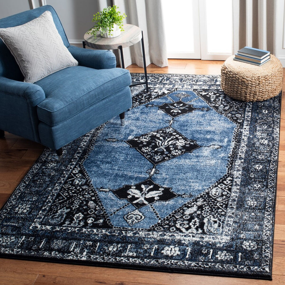 Safavieh Vintage Hamadan 217 Power Loomed Polypropylene Transitional Rug VTH217M-9