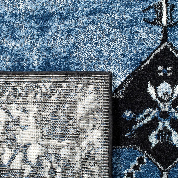 Safavieh Vintage Hamadan 217 Power Loomed Polypropylene Transitional Rug VTH217M-9