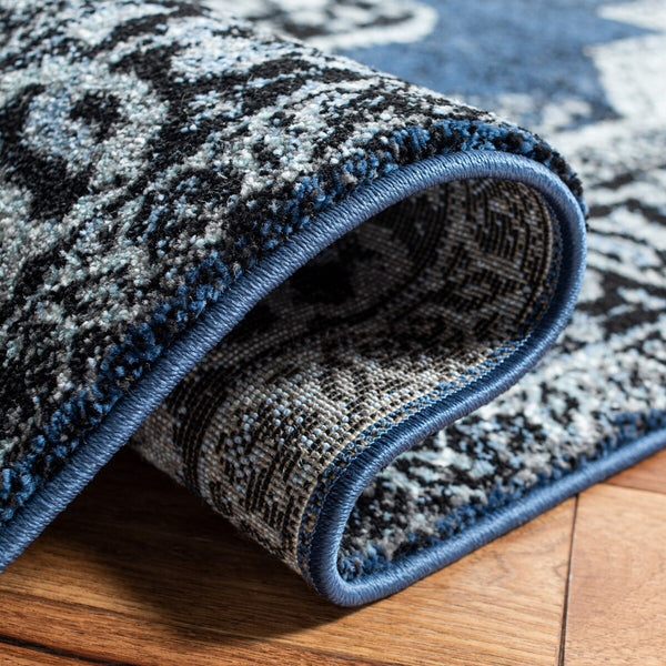 Safavieh Vintage Hamadan 219 Power Loomed Polypropylene Transitional Rug VTH219M-5SQ