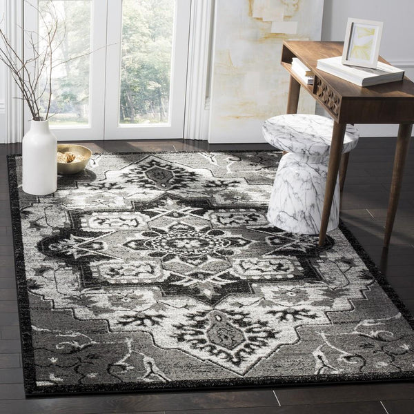 Safavieh Vintage Hamadan 221 Power Loomed Polypropylene Transitional Rug VTH221K-3