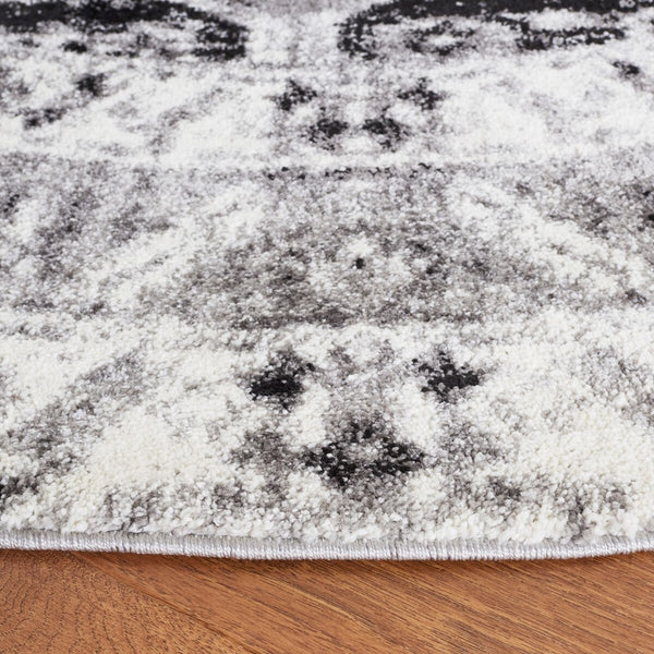 Safavieh Vintage Hamadan 228 Power Loomed Polypropylene Transitional Rug VTH228F-9