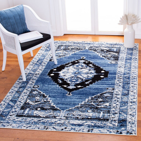 Safavieh Vintage Hamadan 228 Power Loomed Polypropylene Transitional Rug VTH228M-9