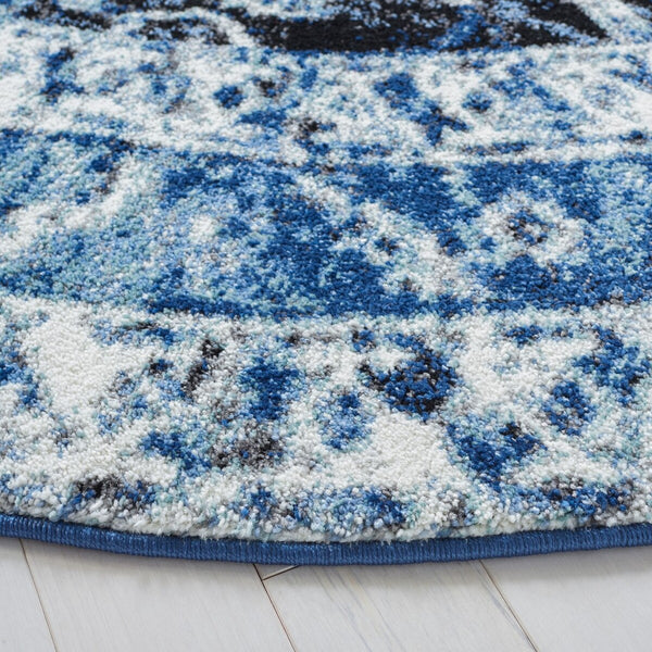 Safavieh Vintage Hamadan 228 Power Loomed Polypropylene Transitional Rug VTH228M-9