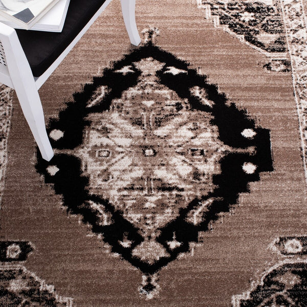 Safavieh Vintage Hamadan 228 Power Loomed Polypropylene Transitional Rug VTH228T-9