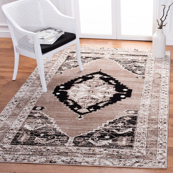 Safavieh Vintage Hamadan 228 Power Loomed Polypropylene Transitional Rug VTH228T-9