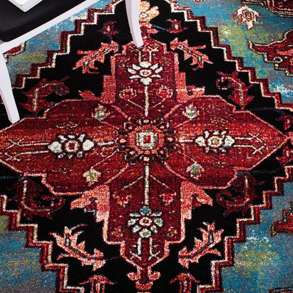 Safavieh Vintage Hamadan 248 Power Loomed Polypropylene Transitional Rug VTH248M-9