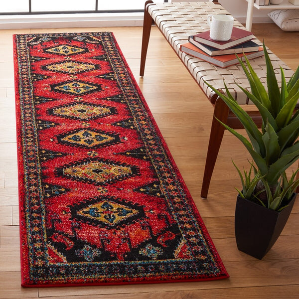 Safavieh Vintage Hamadan 251 Power Loomed Polypropylene Transitional Rug VTH251Q-9