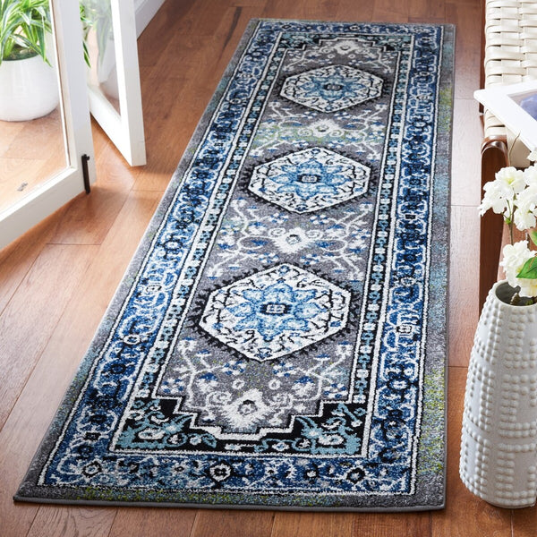 Safavieh Vintage Hamadan 264 Power Loomed Polypropylene Transitional Rug VTH264M-9