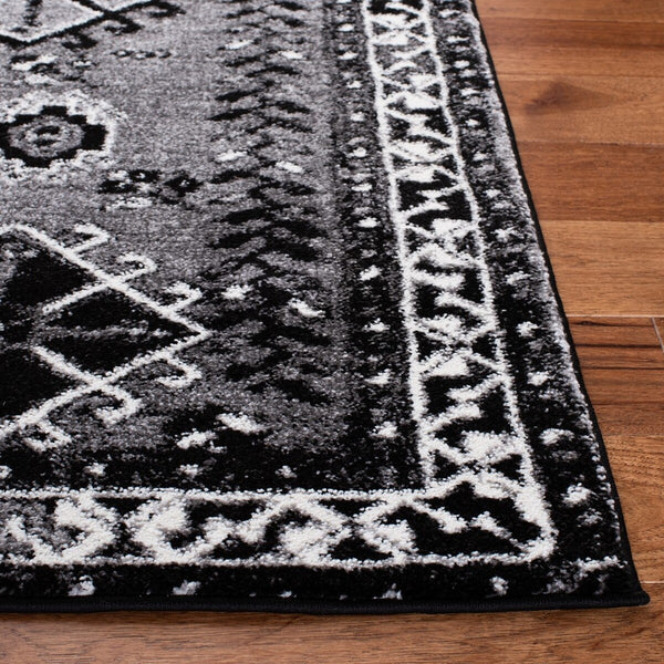 Safavieh Vintage Hamadan 293 Power Loomed Polypropylene Transitional Rug VTH293F-9