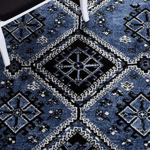 Safavieh Vintage Hamadan 293 Power Loomed Polypropylene Transitional Rug VTH293M-9