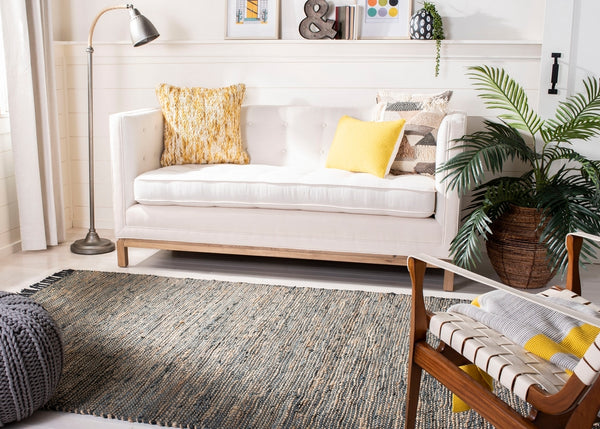 Safavieh Vintage Leather 203 Hand Woven Leather, Jute, And Cotton Rug VTL203F-4R