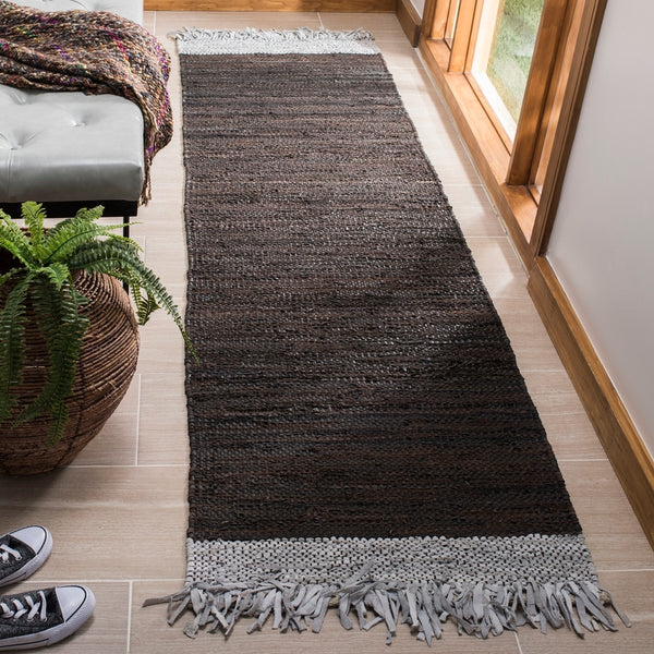 Safavieh Vintage Leather 310 Hand Woven 80% Leather and 20% Cotton Rug VTL310B-4