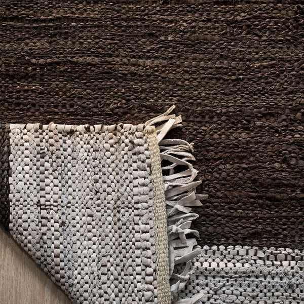 Safavieh Vintage Leather 310 Hand Woven 80% Leather and 20% Cotton Rug VTL310B-4