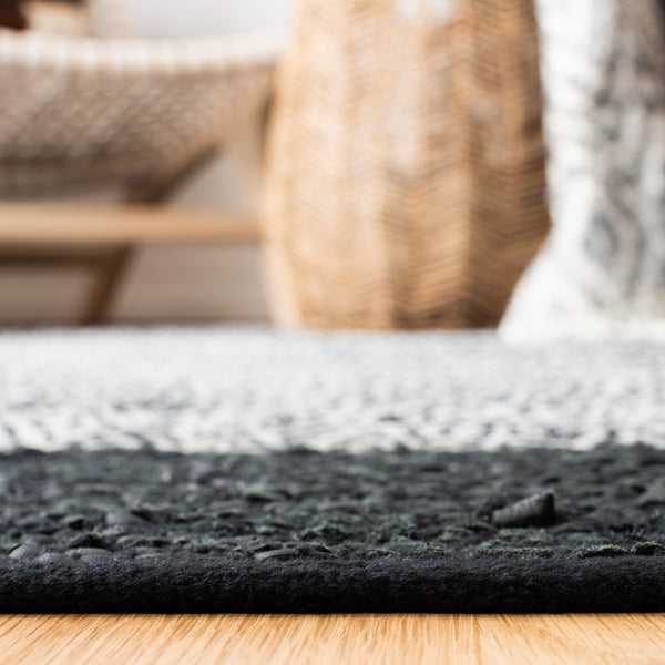 Safavieh Vintage Leather 387 Hand Woven 80% Leather and 20% Cotton Rug VTL387C-4R