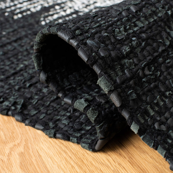 Safavieh Vintage Leather 387 Hand Woven 80% Leather and 20% Cotton Rug VTL387C-4R