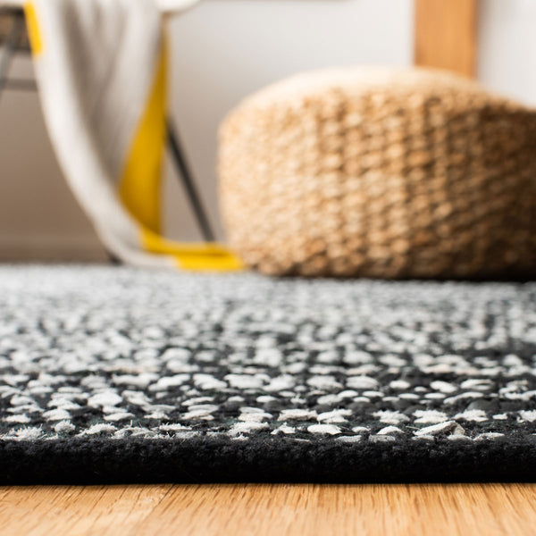 Safavieh Vintage Leather 388 Hand Woven 80% Leather and 20% Cotton Rug VTL388C-4R