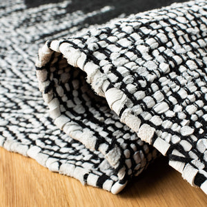 Safavieh Vintage Leather 389 Hand Woven 80% Leather and 20% Cotton Rug VTL389C-4R