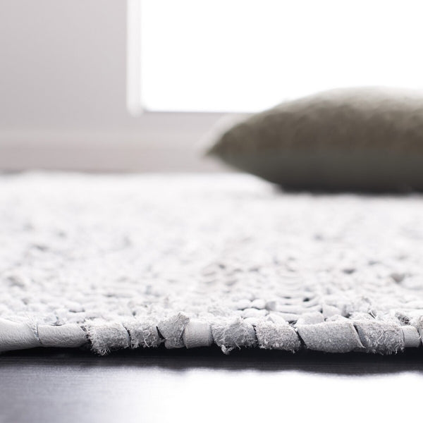 Safavieh Vintage Leather 702 Hand Woven 90% Leather and 10% Cotton Rug VTL702A-8